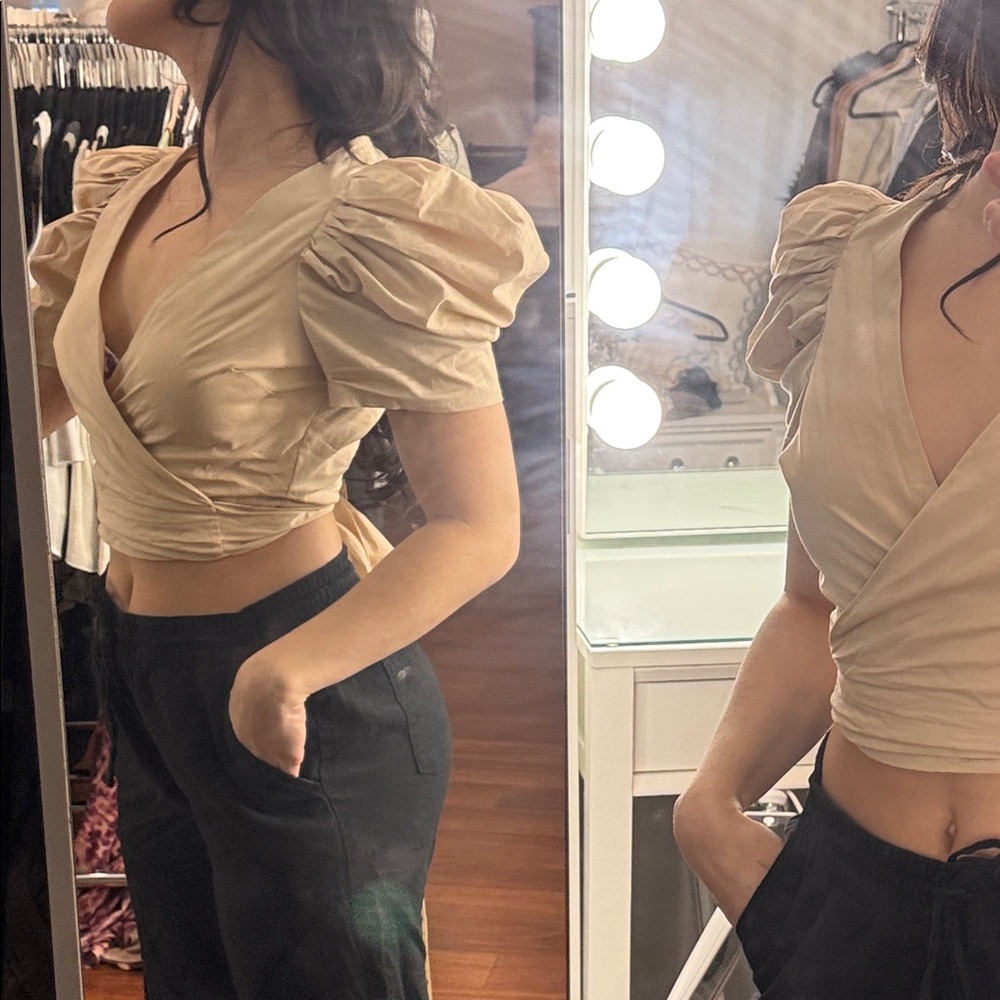 Forever 21 Crop Top Nude Beige Cream Puff Sleeve Crop Top Small - Picture 3 of 14